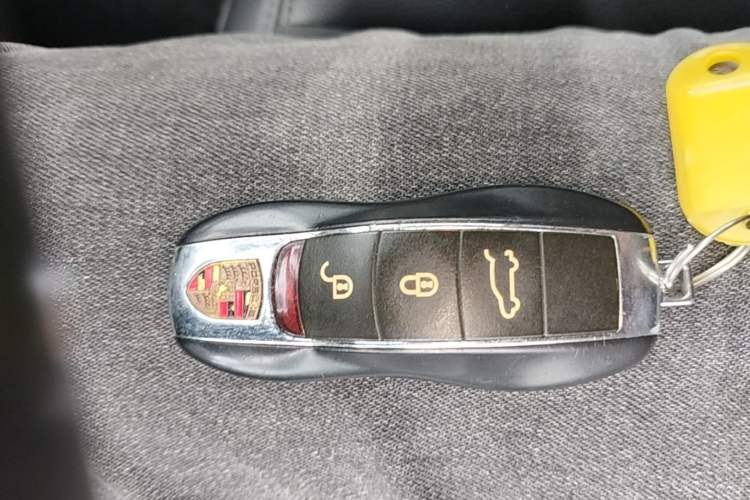 Used Porsche Macan 2017 Macan 2.0T Vehicle Key