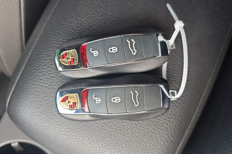 Used Porsche Macan 2017 Macan S 3.0T Vehicle Key