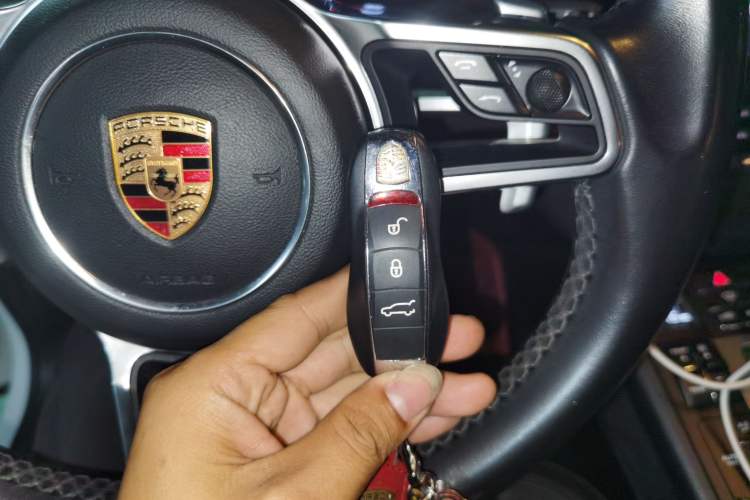 Used Porsche Macan 2017 Macan 2.0T Vehicle Key