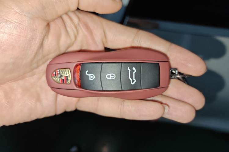 Used Porsche Macan 2017 Macan 2.0T Vehicle Key