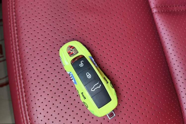 Used Porsche Macan 2017 Macan 2.0T Vehicle Key
