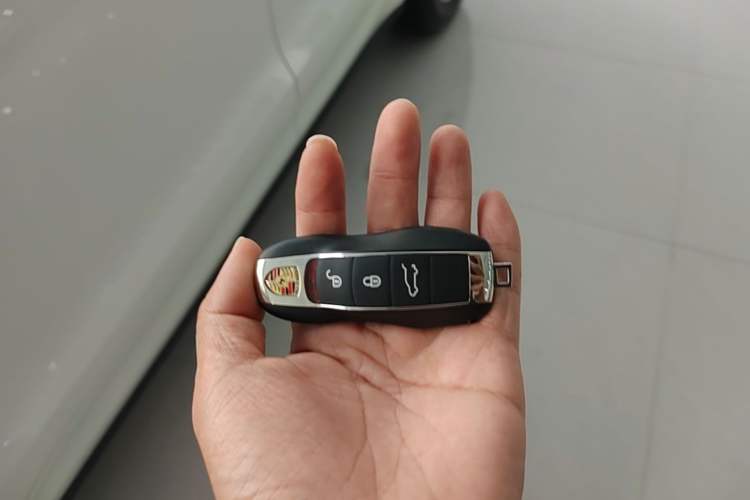 Used Porsche Macan 2017 Macan 2.0T Vehicle Key