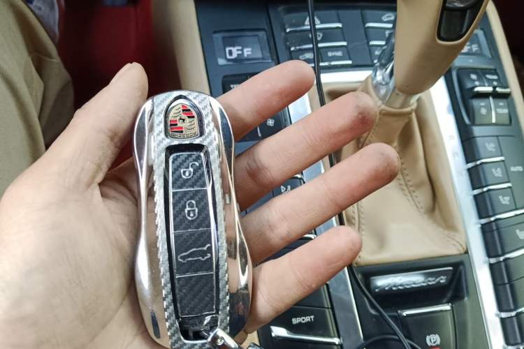 Used Porsche Macan 2017 Macan 2.0T Vehicle Key