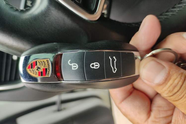 Used Porsche Macan 2017 Macan 2.0T Vehicle Key