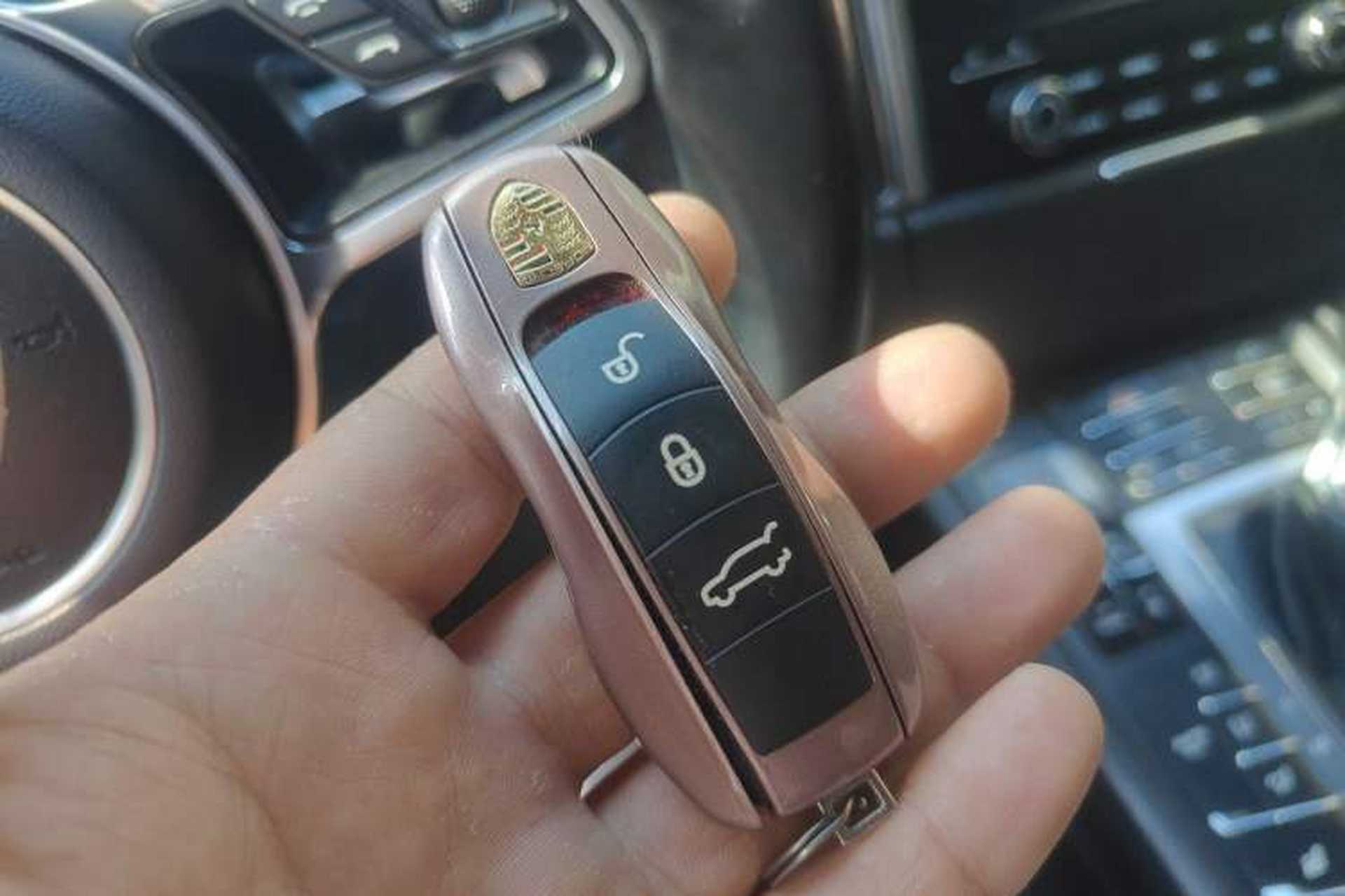 Used Porsche Macan 2017 Macan 2.0T Vehicle Key