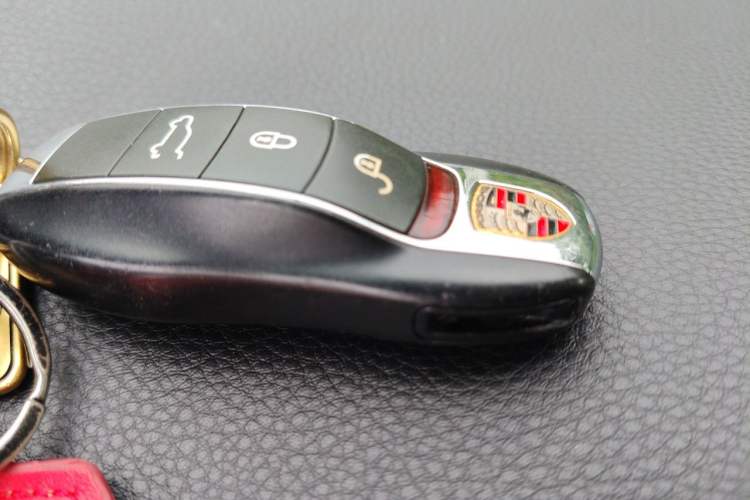 Used Porsche Macan 2017 Macan 2.0T Vehicle Key