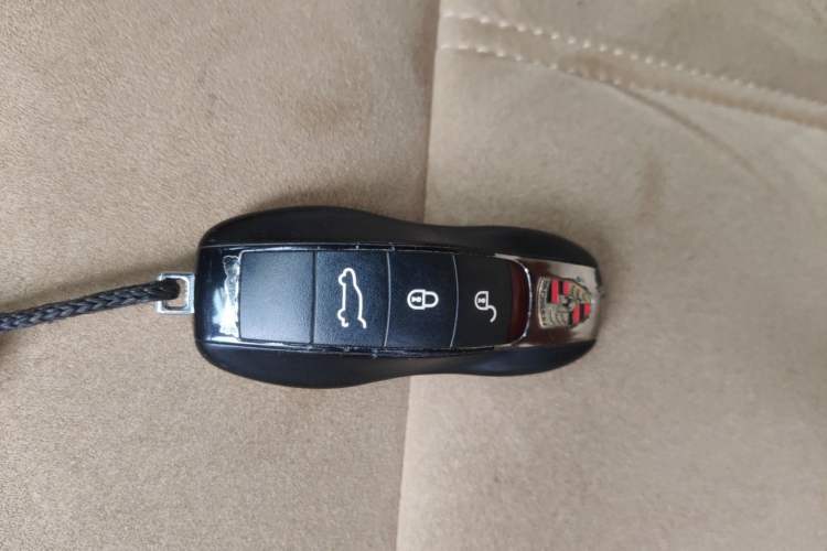 Used Porsche Macan 2017 Macan 2.0T Vehicle Key