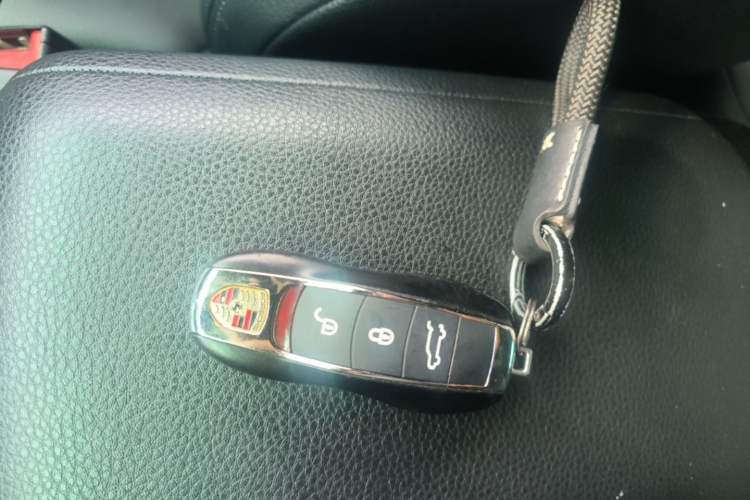 Used Porsche Macan 2017 Macan 2.0T Vehicle Key