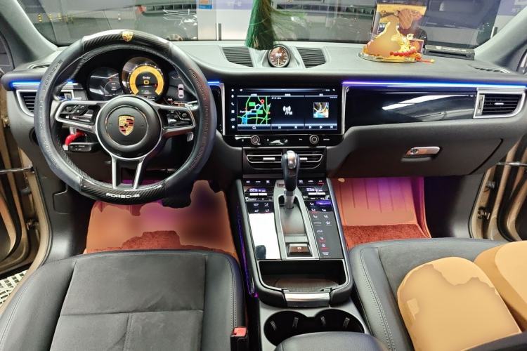 Used Porsche Macan 2017 Macan 2.0T Center Console