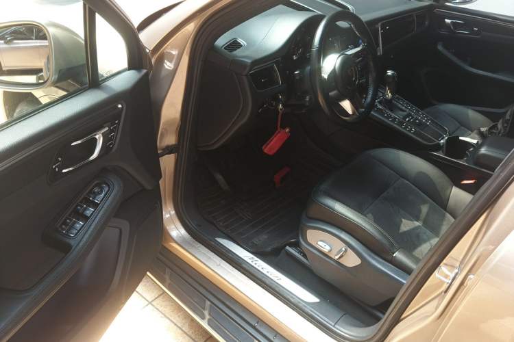 Used Porsche Macan 2017 Macan 2.0T Driver Seat