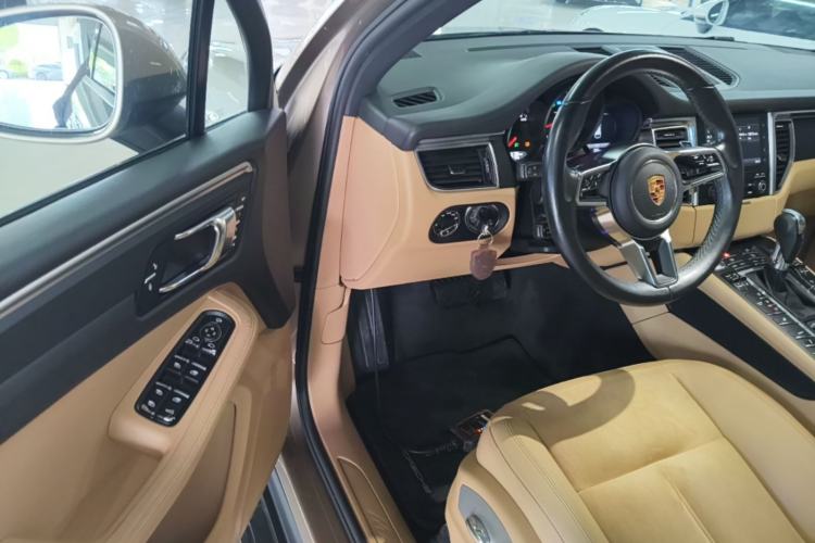Used Porsche Macan 2017 Macan 2.0T Driver Seat