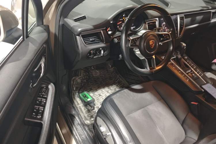 Used Porsche Macan 2017 Macan 2.0T Driver Seat