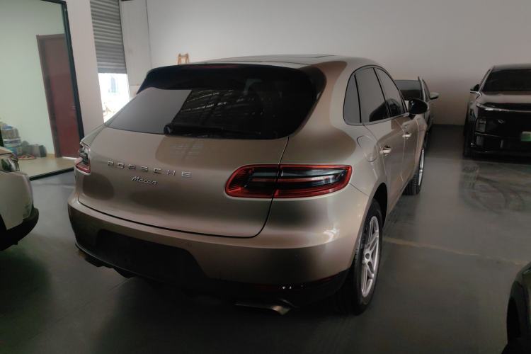 Used Porsche Macan 2017 Macan 2.0T Exterior 3