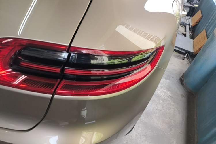 Used Porsche Macan 2017 Macan 2.0T Exterior 3