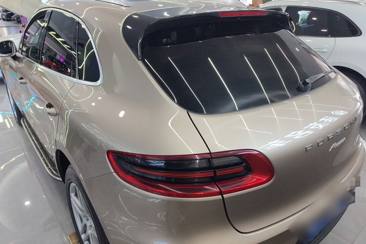 Used Porsche Macan 2017 Macan 2.0T Exterior 4