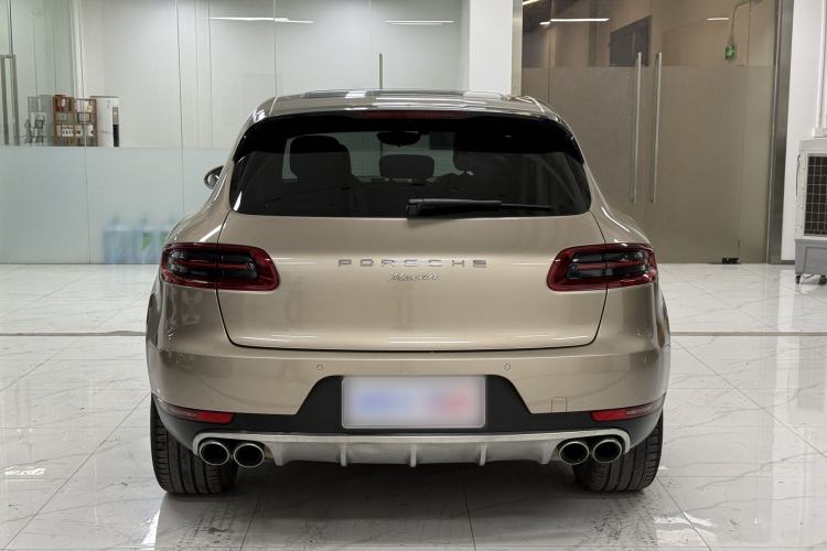 Used Porsche Macan 2017 Macan 2.0T Exterior 4