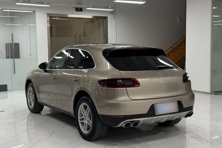 Used Porsche Macan 2017 Macan 2.0T Exterior 5