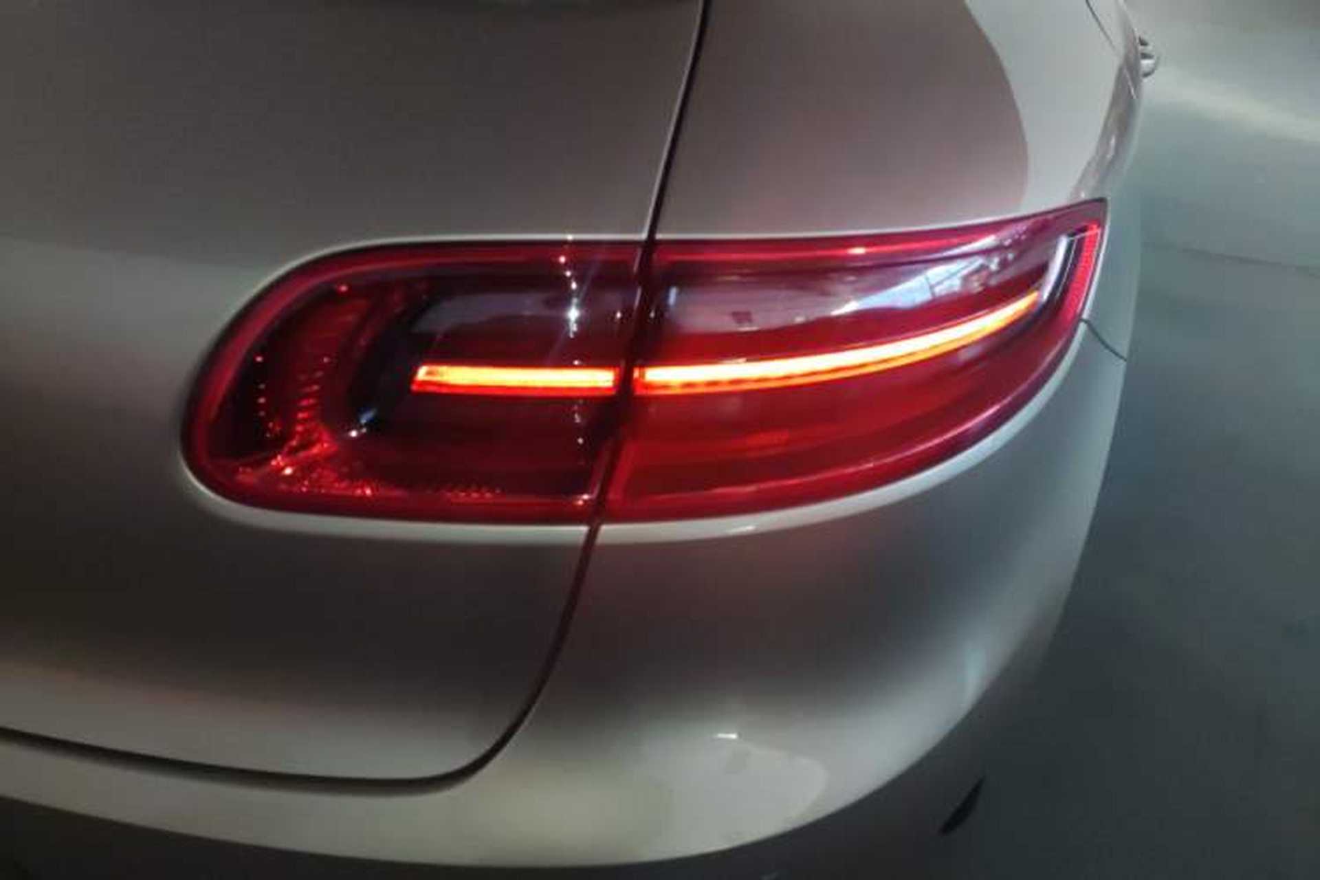 Used Porsche Macan 2017 Macan 2.0T Exterior 6
