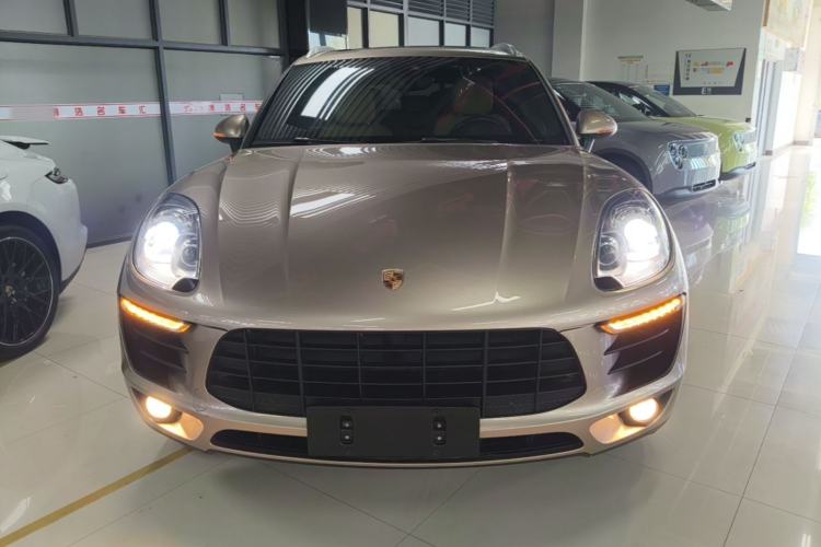Used Porsche Macan 2017 Macan 2.0T Front