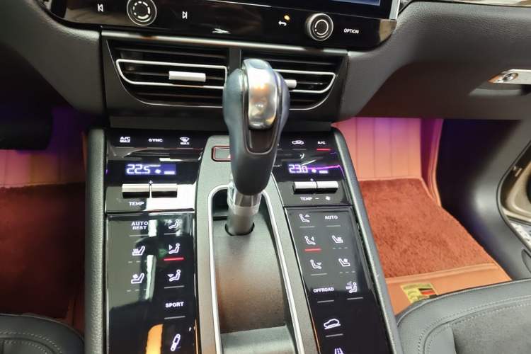 Used Porsche Macan 2017 Macan 2.0T Gear Lever