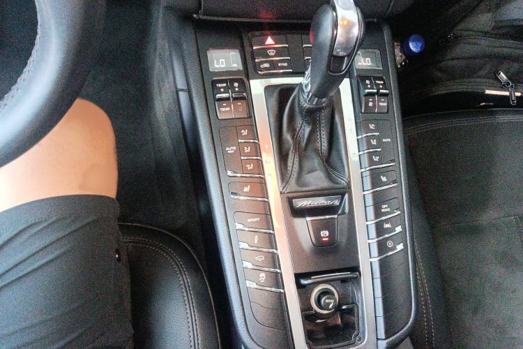 Used Porsche Macan 2017 Macan S 3.0T Gear Lever