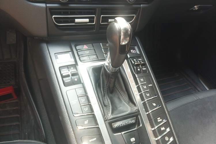 Used Porsche Macan 2017 Macan 2.0T Gear Lever