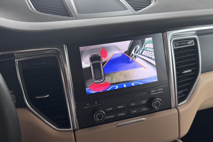 Used Porsche Macan 2017 Macan 2.0T Instrument Cluster