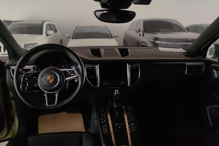 Used Porsche Macan 2017 Macan 2.0T Interior 3