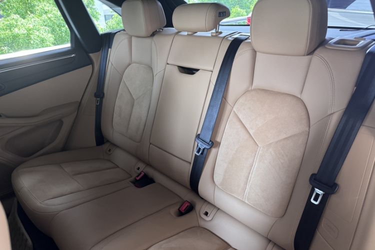 Used Porsche Macan 2017 Macan 2.0T Interior 3