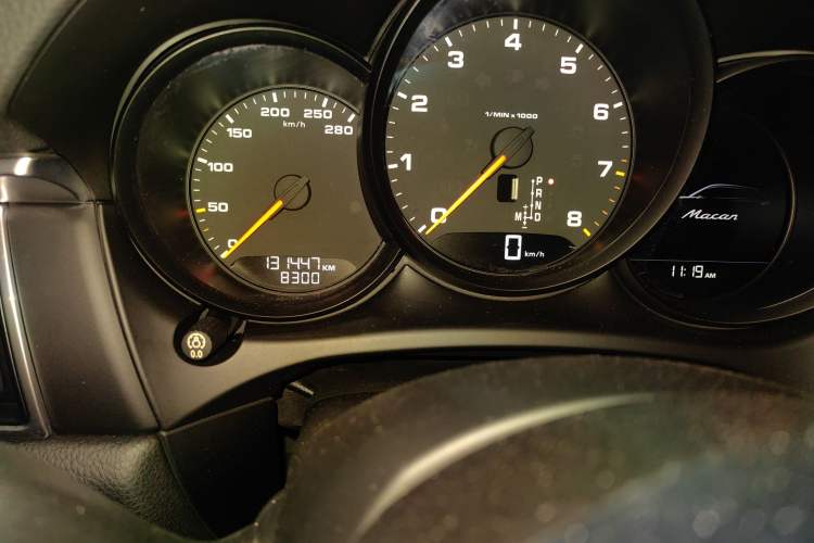 Used Porsche Macan 2017 Macan 2.0T Odometer Close Up