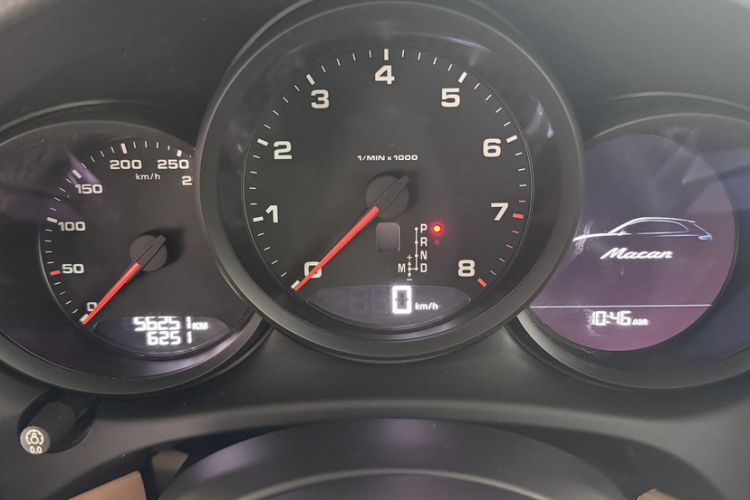 Used Porsche Macan 2017 Macan 2.0T Odometer Close Up