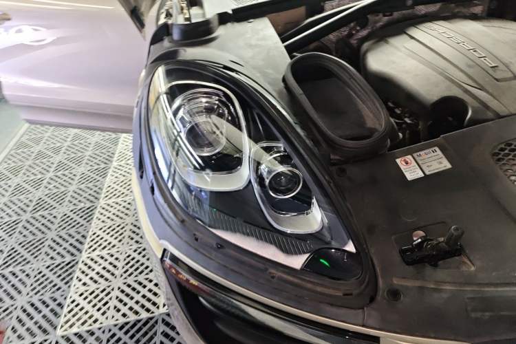Used Porsche Macan 2017 Macan 2.0T Right Front Headlight