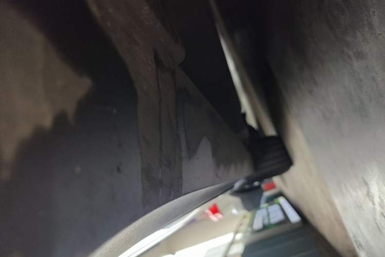 Used Porsche Macan 2017 Macan 2.0T Right Side Sill