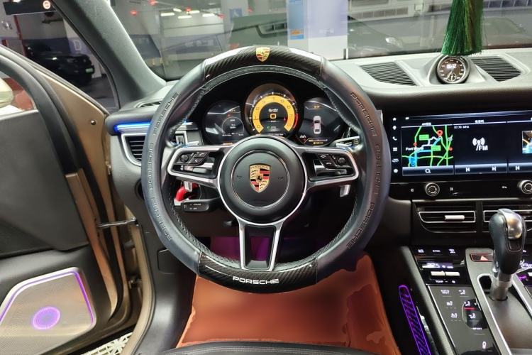 Used Porsche Macan 2017 Macan 2.0T Steering Wheel