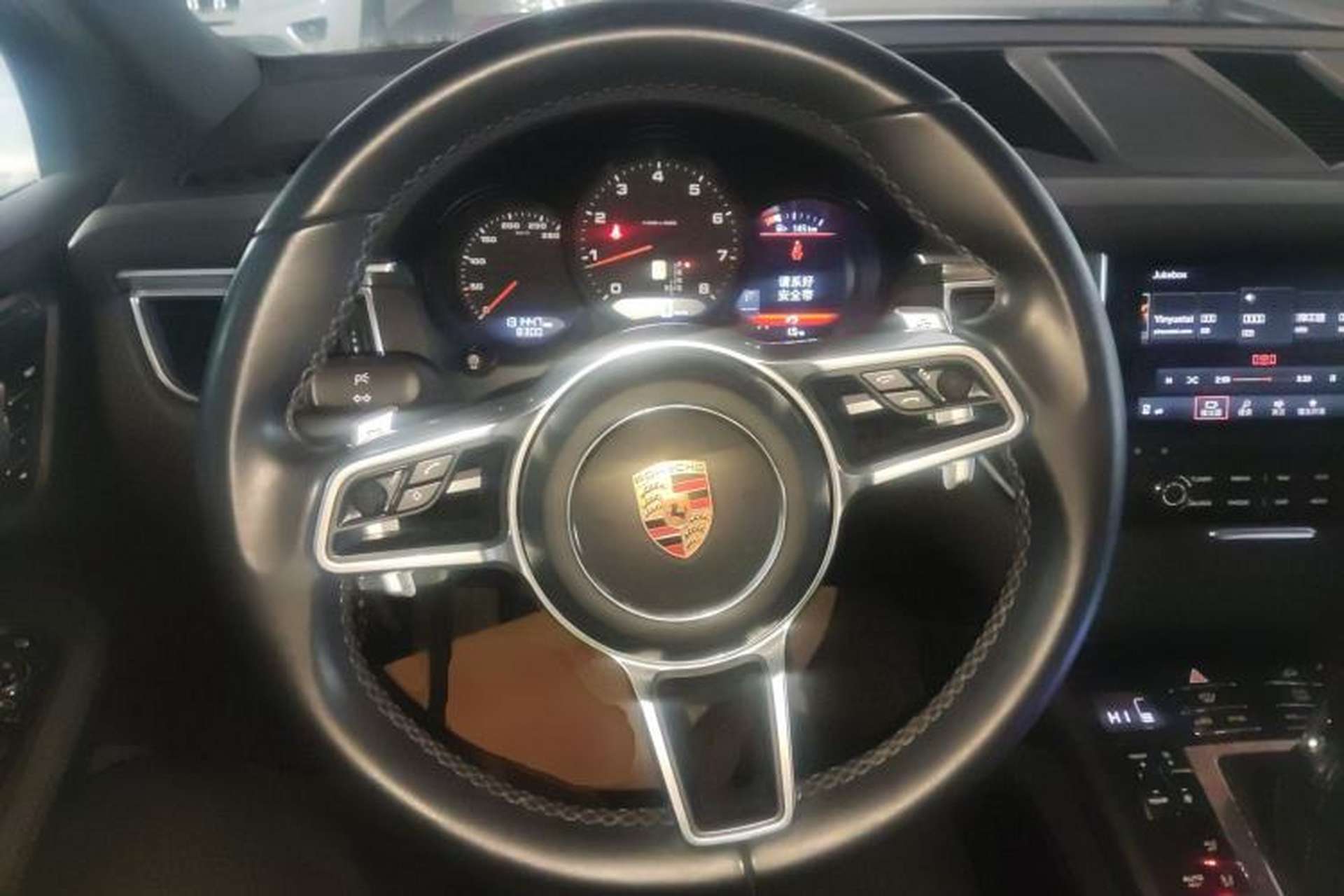 Used Porsche Macan 2017 Macan 2.0T Steering Wheel