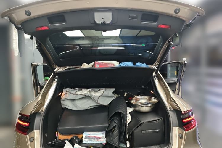 Used Porsche Macan 2017 Macan 2.0T Trunk