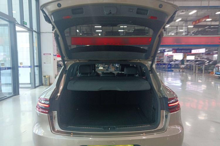 Used Porsche Macan 2017 Macan S 3.0T Trunk