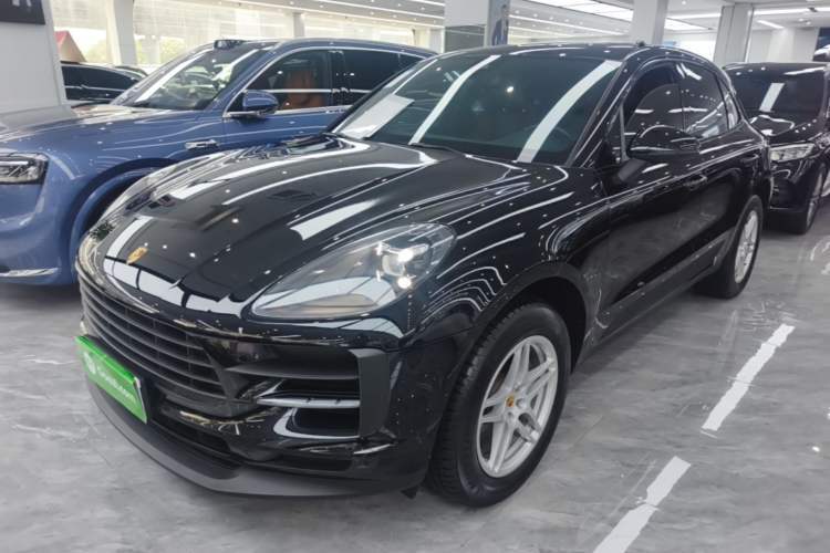Używany Porsche Macan 2018 Macan 2.0T Guazi used car, China used car export, Used car for sale, Used cars, Cheapest cars for sale