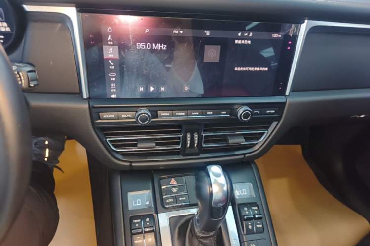 Used Porsche Macan 2018 Macan 2.0T Audio And AC Panel