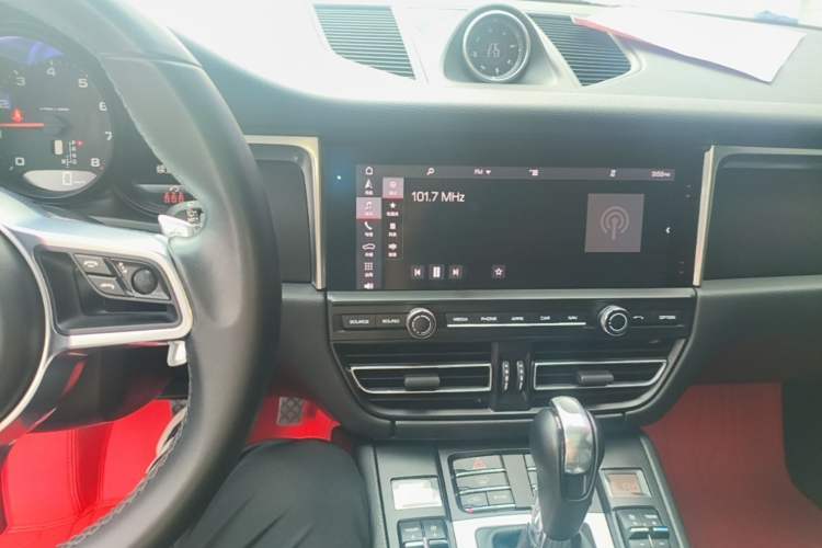 Used Porsche Macan 2018 Macan 2.0T Audio And AC Panel