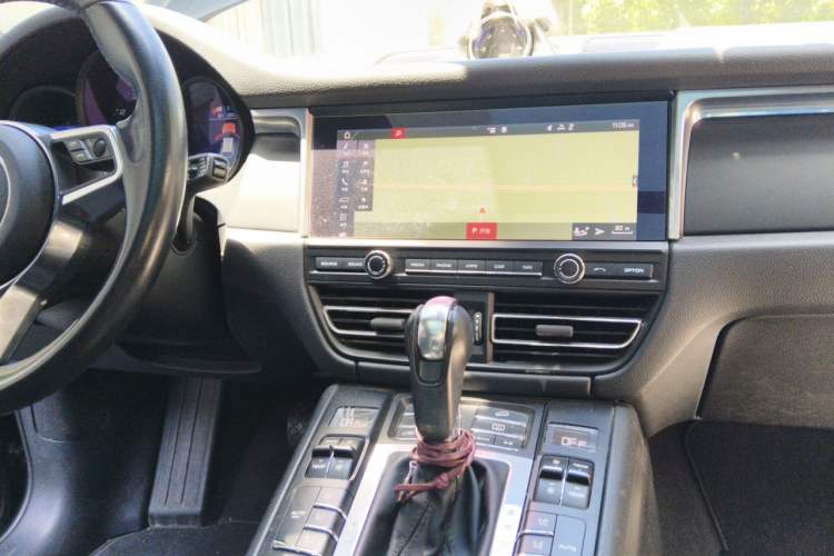 Used Porsche Macan 2018 Macan 2.0T Audio And AC Panel