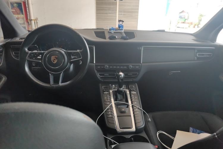 Used Porsche Macan 2018 Macan 2.0T Center Console
