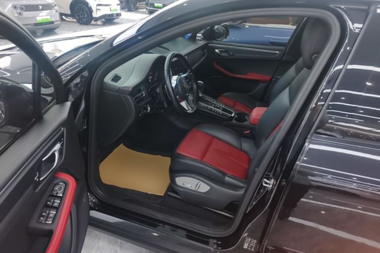Used Porsche Macan 2018 Macan 2.0T Driver Seat