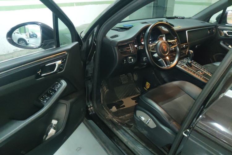 Used Porsche Macan 2018 Macan 2.0T Driver Seat