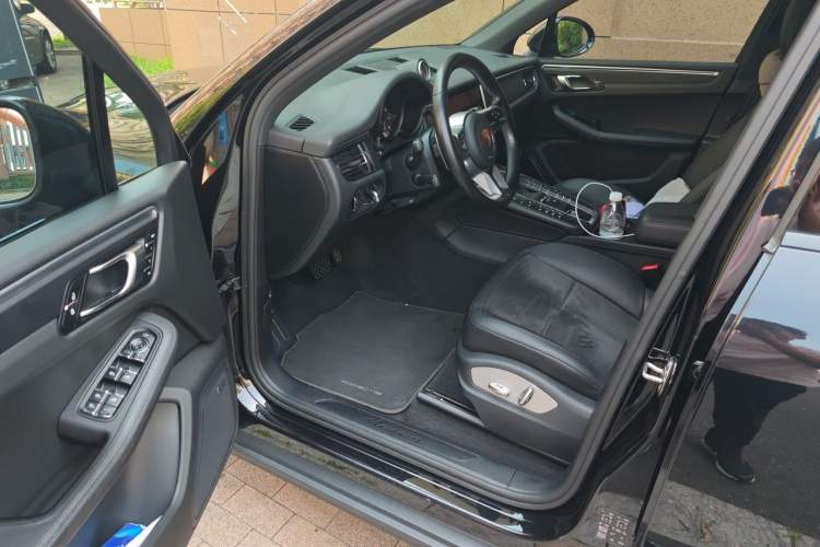 Used Porsche Macan 2018 Macan 2.0T Driver Seat
