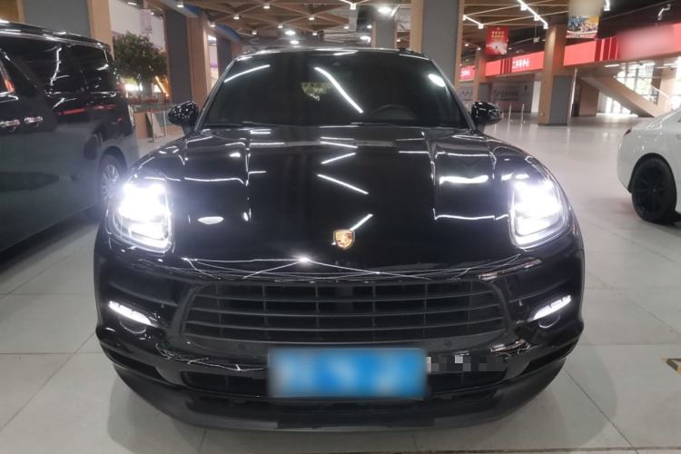 Used Porsche Macan 2018 Macan 2.0T Front