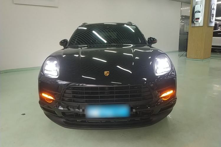 Used Porsche Macan 2018 Macan 2.0T Front