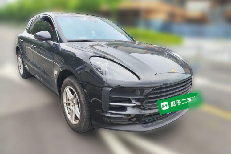 Used Porsche Macan 2018 Macan 2.0T Front Right 45 Deg