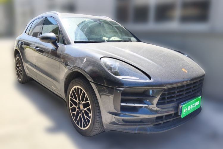 Used Porsche Macan 2018 Macan 2.0T Front Right 45 Deg