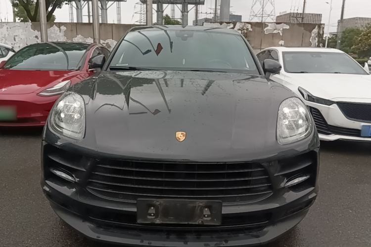 Used Porsche Macan 2018 Macan 2.0T Front